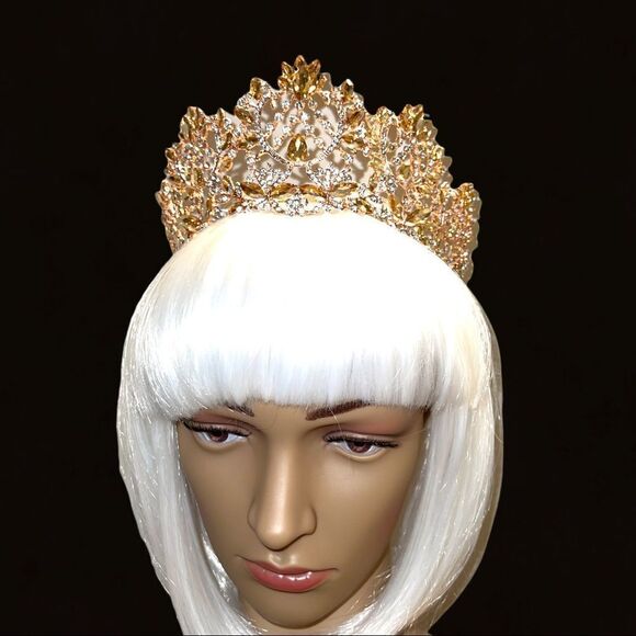 Crystal and topaz tiara! Gold tiara with crystal and topaz stone design! main image 4